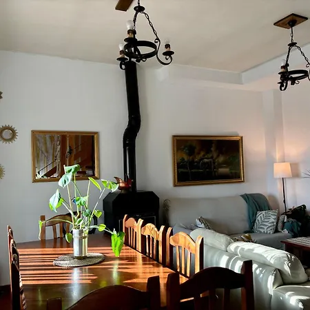 Espejo Del Tietar Holiday home Pedro Bernardo