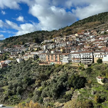 Espejo Del Tietar Holiday home Pedro Bernardo
